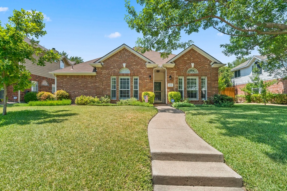 2815 Ashbury Dr, Richardson, TX 75082 - photo 1