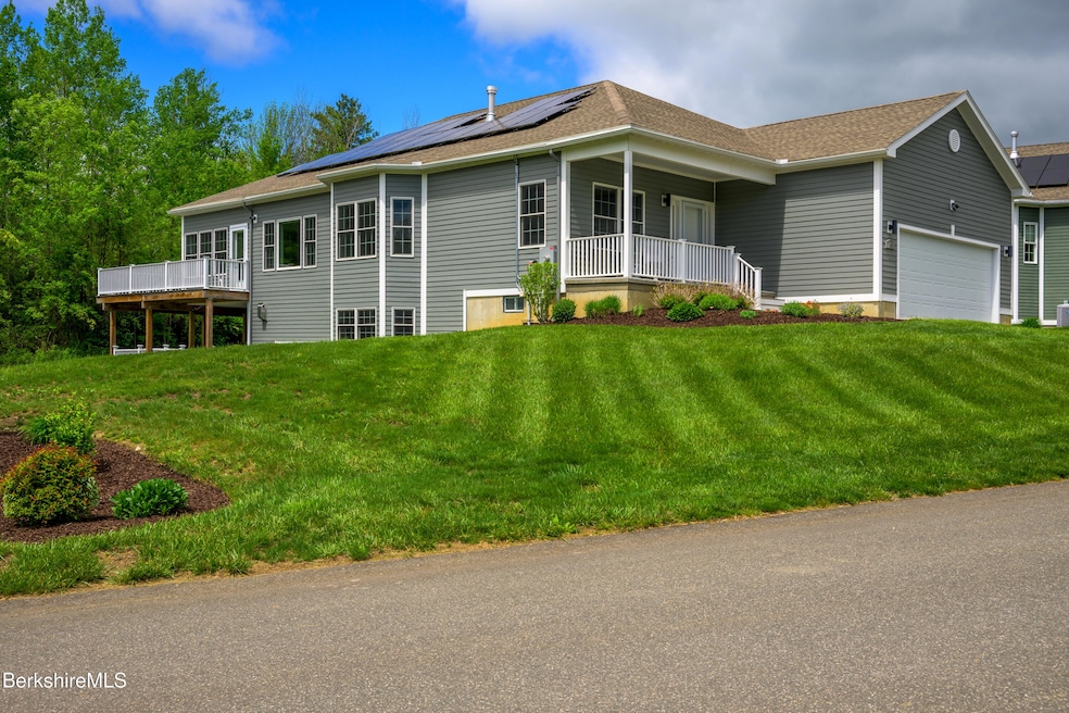 19 Aspen Way Pittsfield MA 01201-2628
