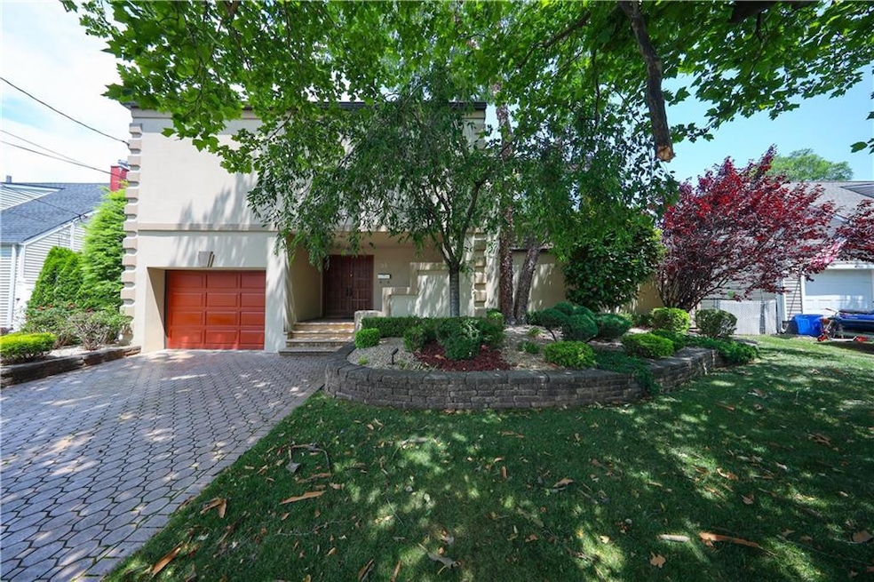 35 Hales Ave, Staten Island, NY 10312 - photo 1