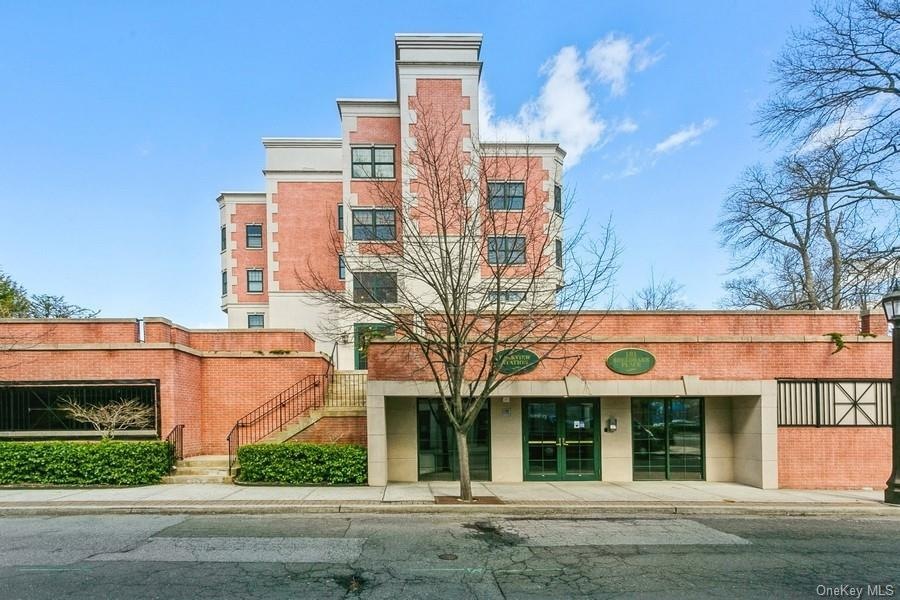 101 Sheldrake Place unit 6, Mamaroneck, NY 10543 - photo 1