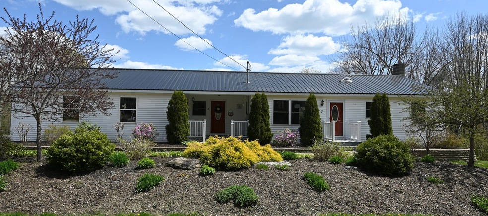 7 Cheyenne Dr, Freeport, ME 04032 - photo 1