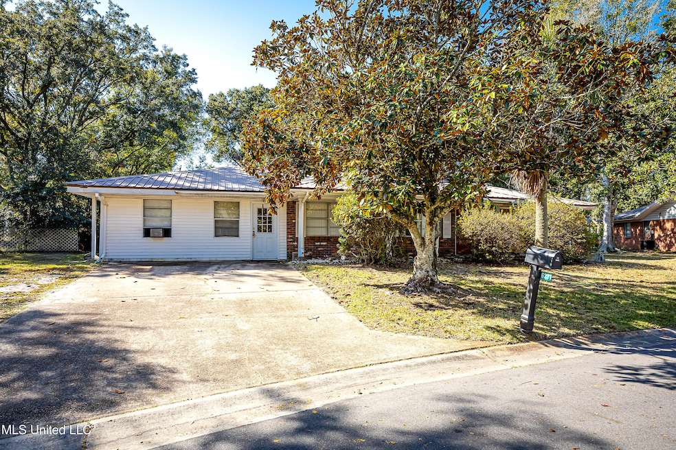 6237 Browning Dr, Ocean Springs, MS 39564 - photo 1