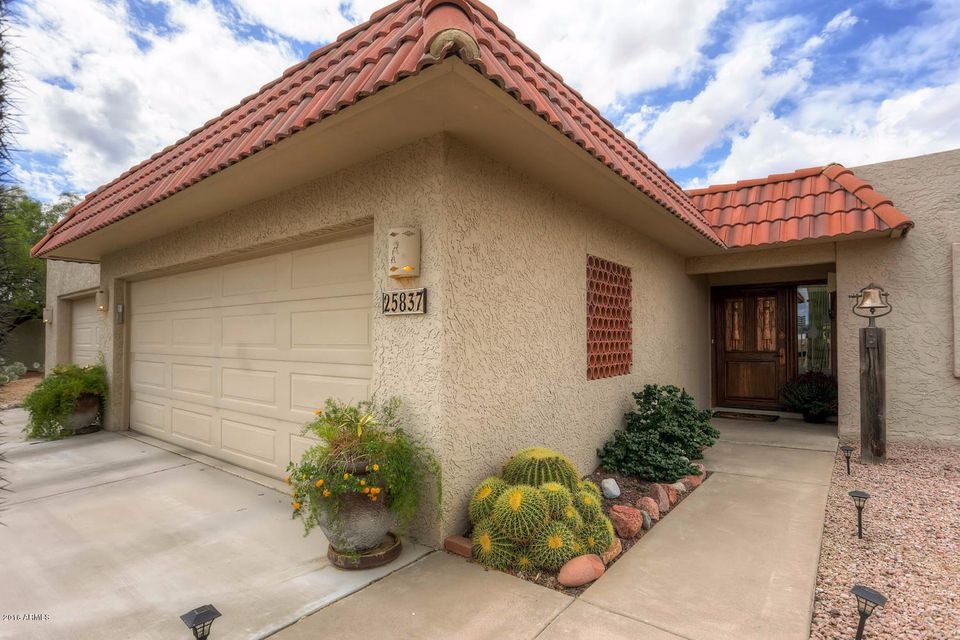ENTRANCE WALK WAY