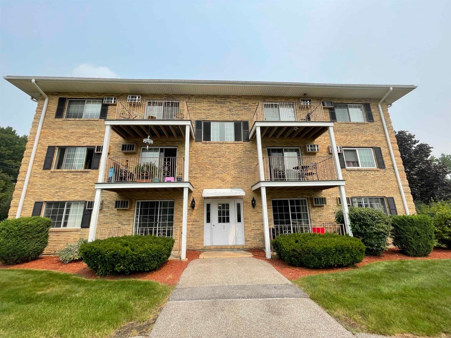 377 Huse Rd unit 24, Manchester, NH 03103 - photo 1