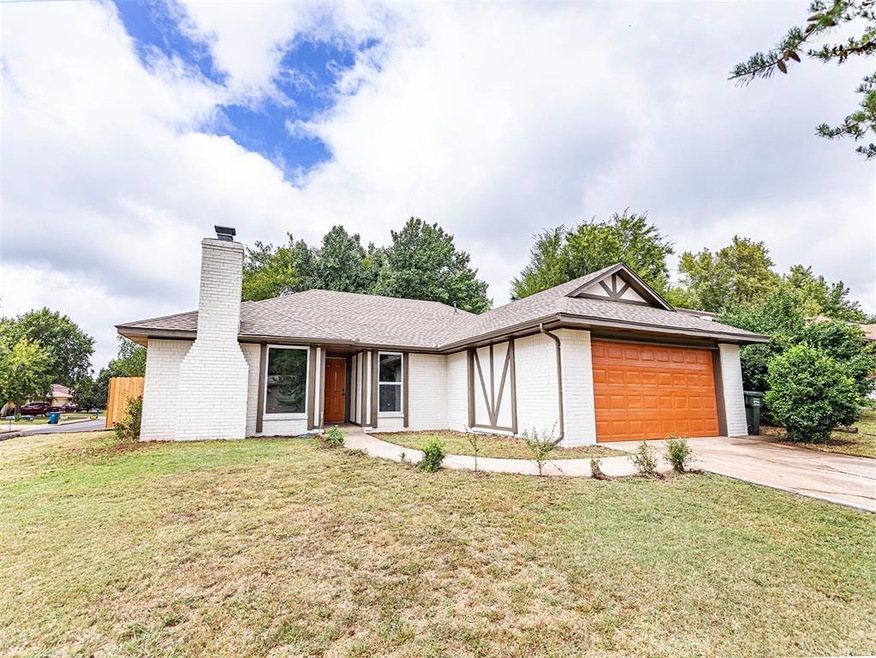 701 Mallard Ave, Edmond, OK 73003 - photo 1