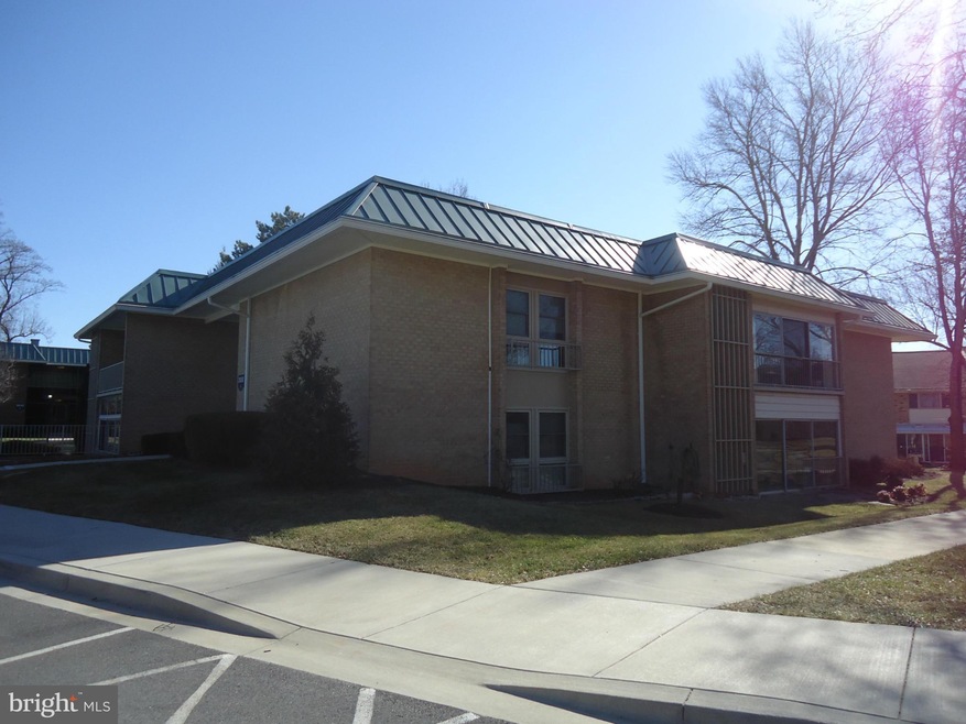 3650 Gleneagles Dr unit 111A, Silver Spring, MD 20906 - photo 1