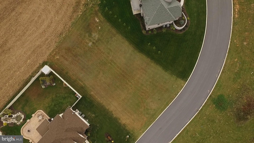 3080 Saint Andrews Dr, Chambersburg, PA 17202 - photo 1