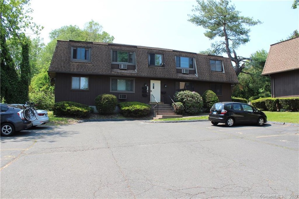 11 Westgate St unit D, West Hartford, CT 06110 - photo 1
