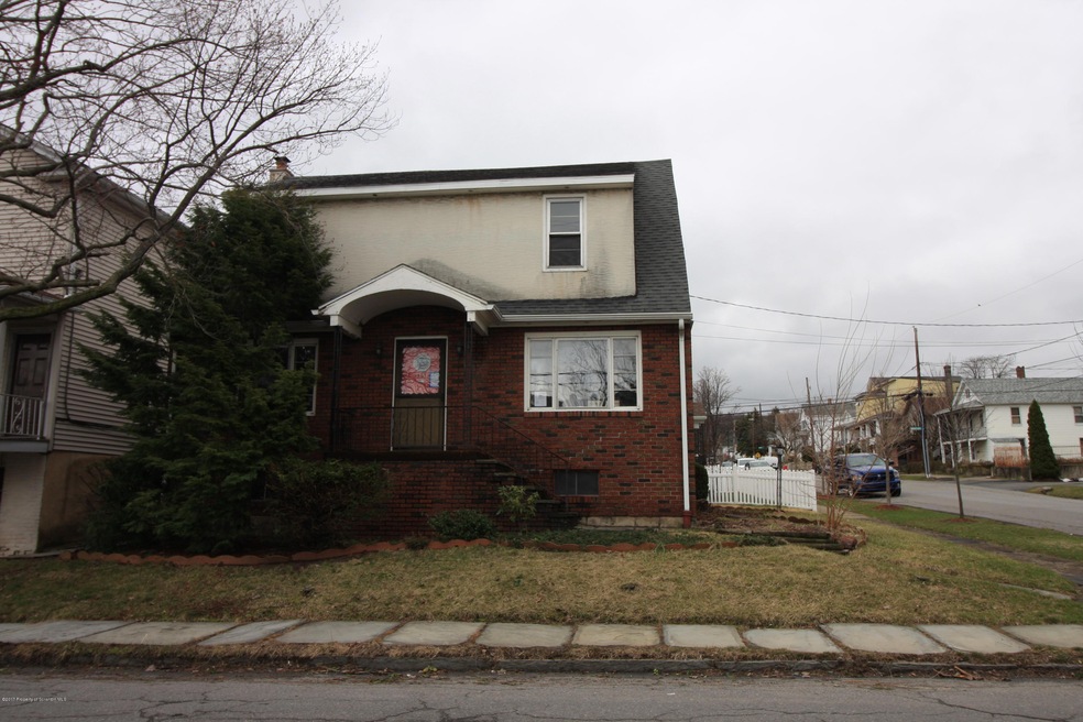 1131 S Webster Ave, Scranton, PA 18505 - photo 1