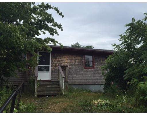 40 Emerson St, South Dartmouth, MA 02748 - photo 1