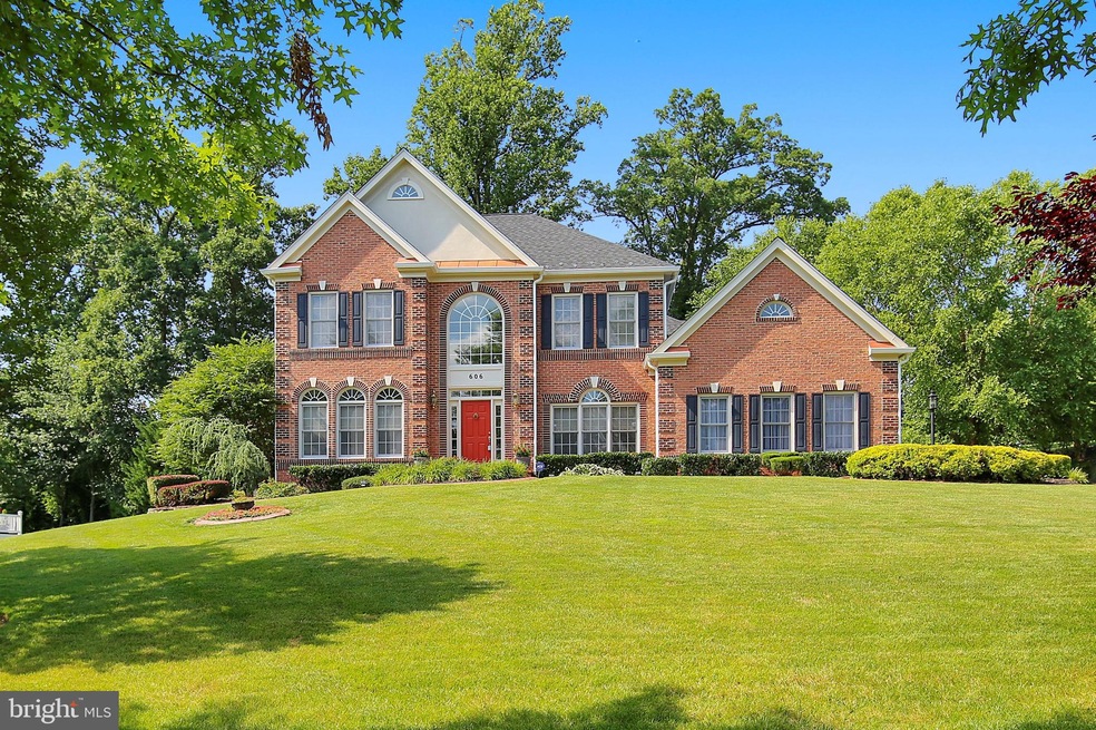 606 Firestone Dr, Silver Spring, MD 20905 - photo 1