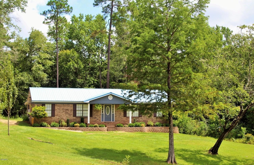 226 Homestead Rd, Lucedale, MS 39452 - photo 1