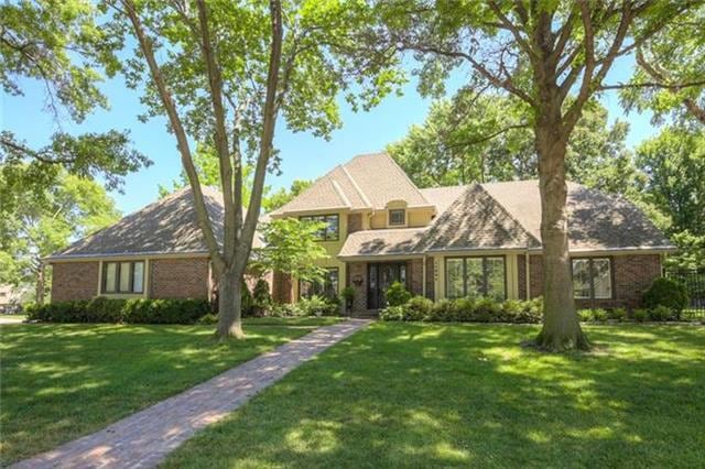 Quiet large lot with beautiful shade trees!