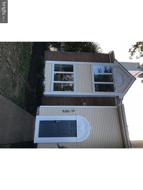 22 Lauren Ct unit 201, Levittown, PA 19057 - photo 1