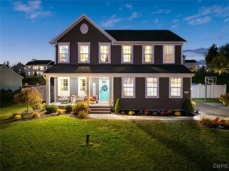 5546 Rolling Meadows Way, Camillus, NY 13031 - photo 1