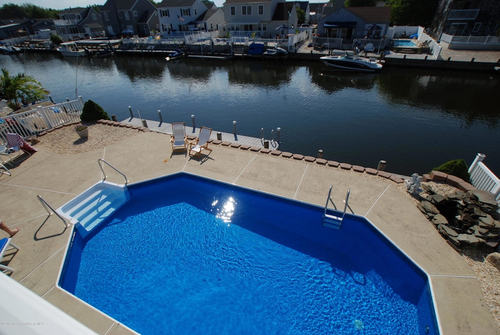 60 Topsail Ct, Bayville, NJ 08721 - photo 1