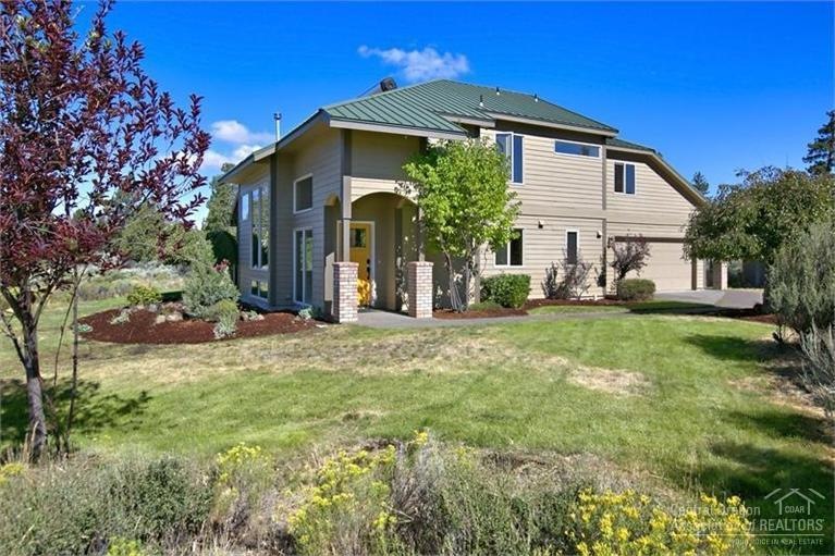 22014 Banff Dr, Bend, OR 97702 - photo 1