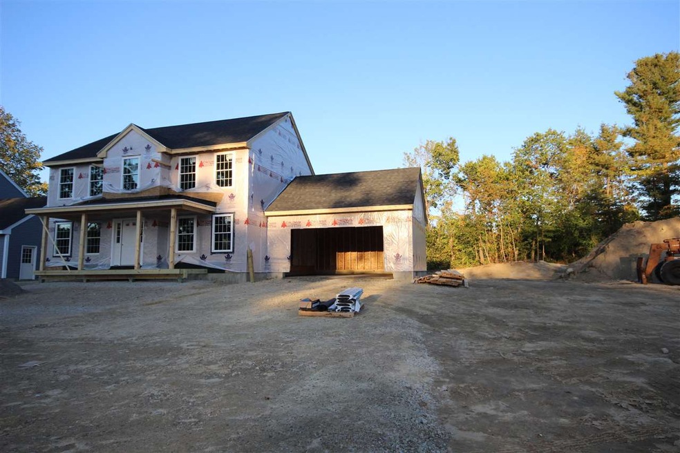 137 Manchester St, Nashua, NH 03064 - photo 1