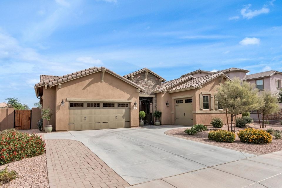 4447 Squires Ln