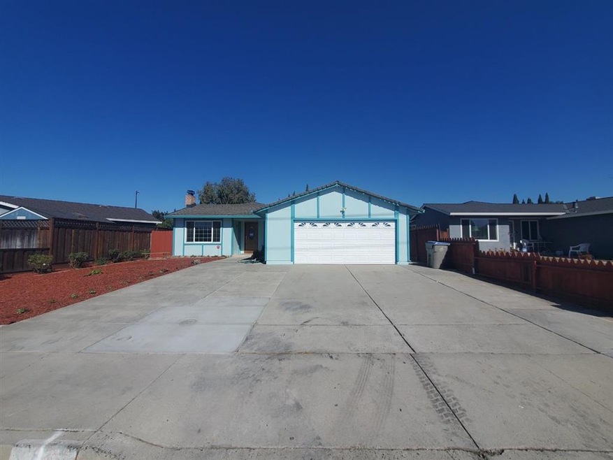 Sold $975,000 • Co-Listing Agent