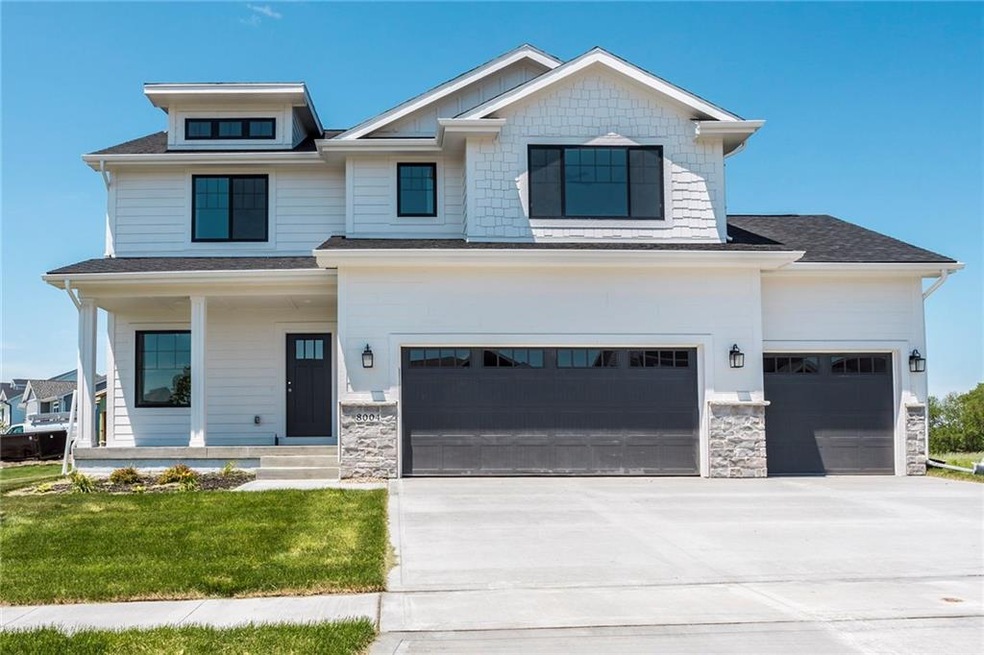 8004 NW 95th Cir, Johnston, IA 50131 - photo 1