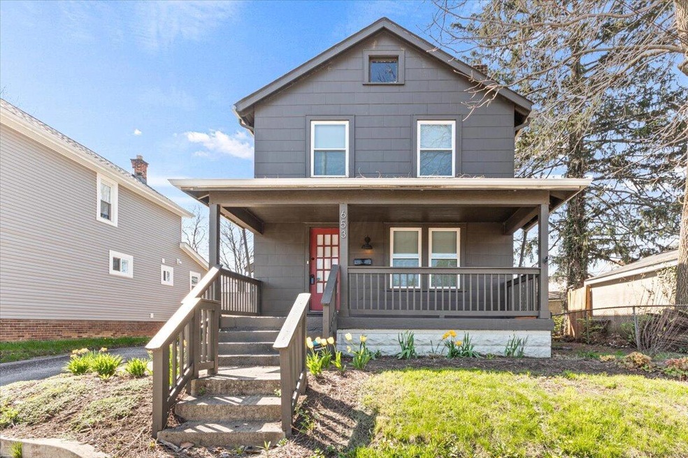 01-Exterior Front