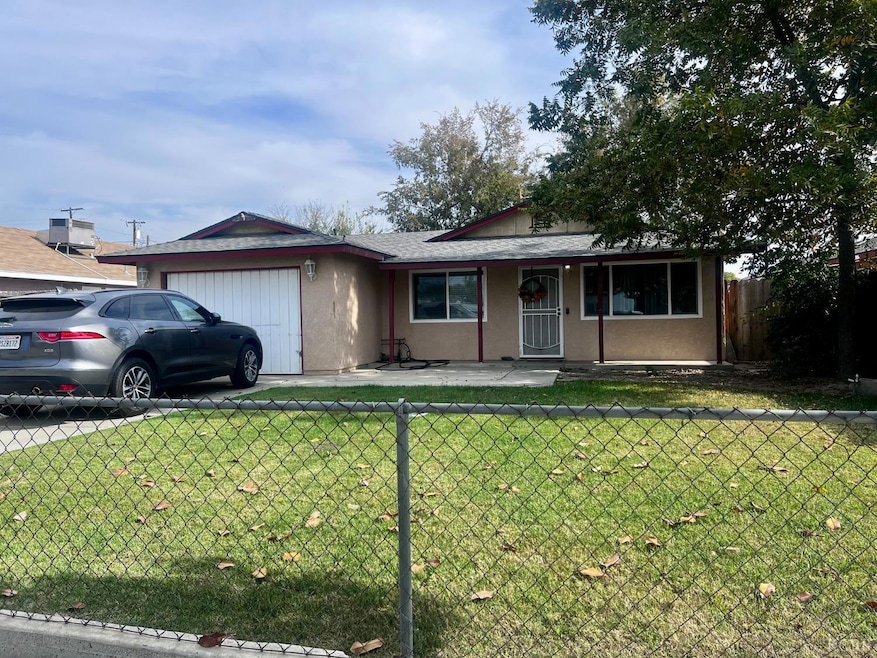 1239 Chittenden Ave, Corcoran, CA 93212 - photo 1