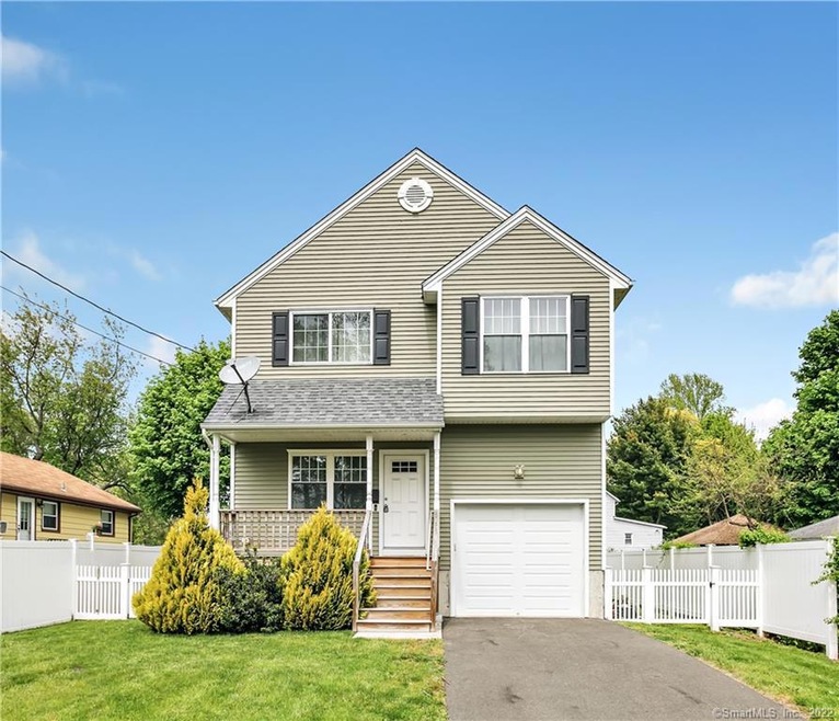 404 Harding Ave, Stratford, CT 06615 - photo 1