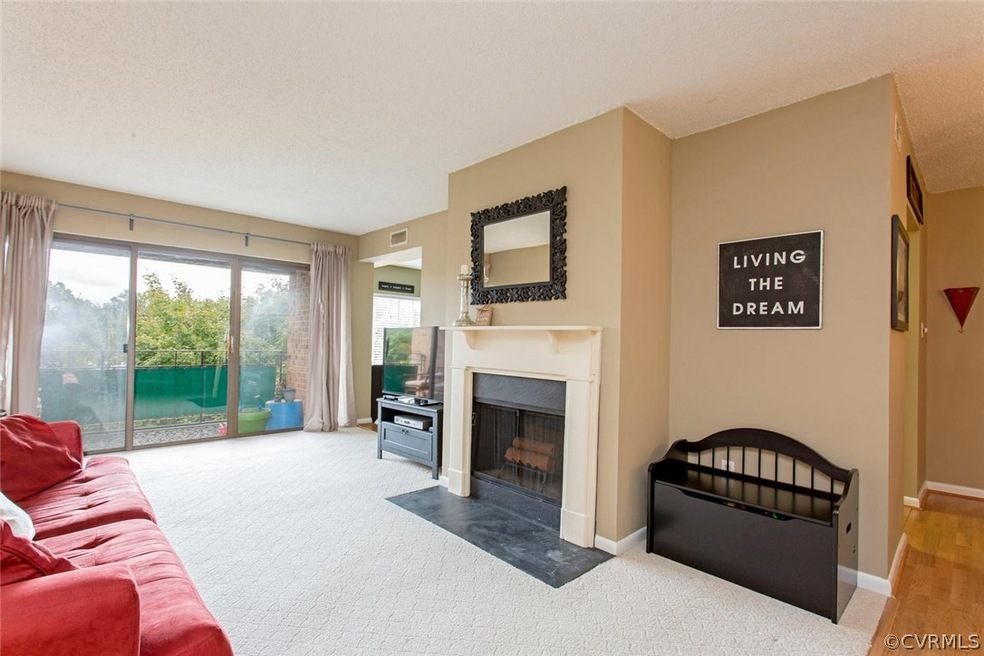 Welcome to 1511 Regency Woods Rd #303--a beautiful
