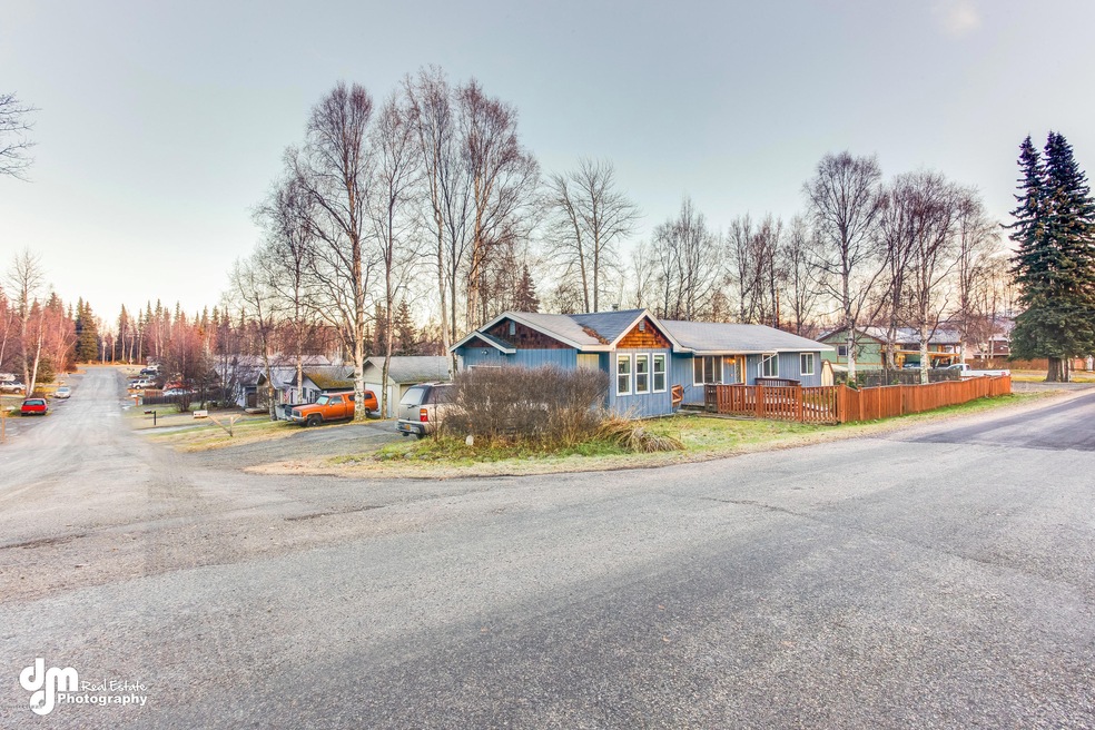 Exterior - Street View 20161111-DW-8205-