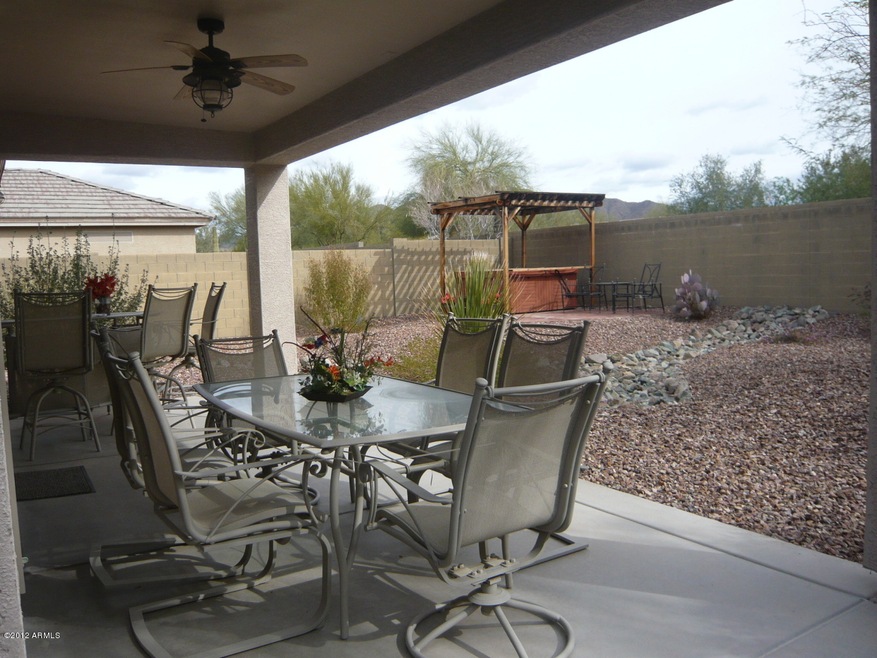Back yard Spa & Mtn View