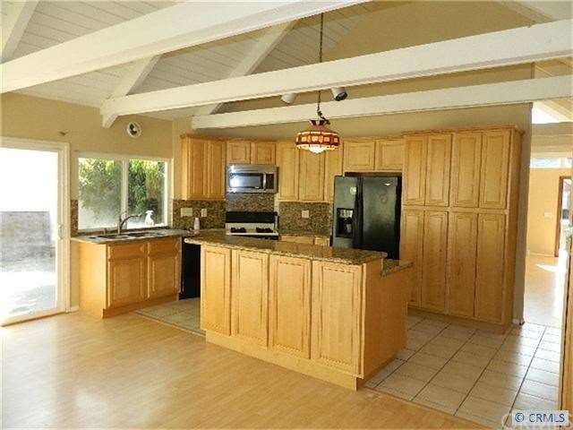 Beautifully remodeled kitchen