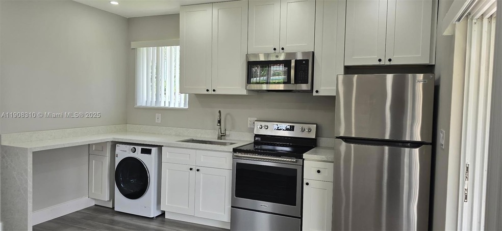 2533 Garfield St unit C, Hollywood, FL 33020 - photo 1