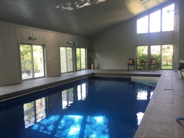 1001 Creekview Ln, Lake In the Hills, IL 60156 - photo 1