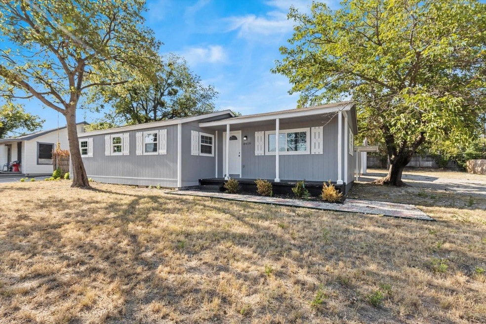 8419 Whitney Dr, Fort Worth, TX 76108 - photo 1
