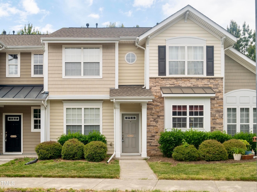 1_photo-358-red-elm-drive