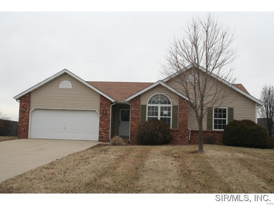 1009 Copper Ridge, Maryville, IL 62062 - photo 1