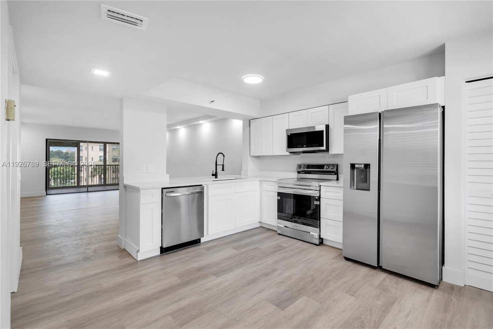 14475 Strathmore Ln unit 305, Delray Beach, FL 33446 - photo 1