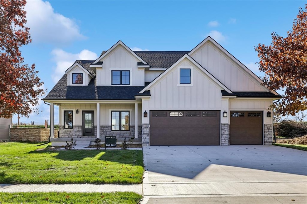 For Sale $698,450 • Co-Listing Agent