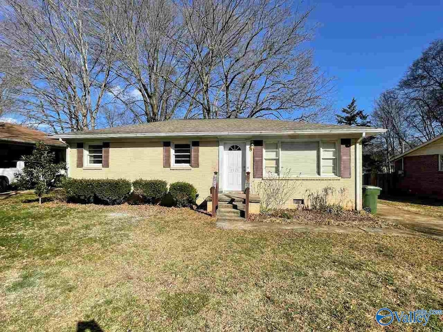 1921 Stevens Dr NE, Huntsville, AL 35801 - photo 1