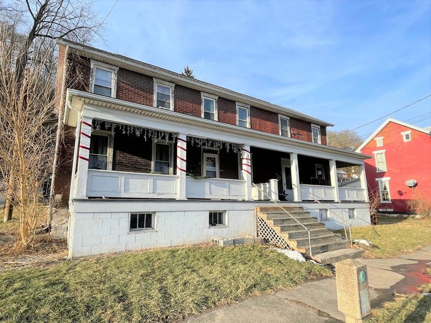 327 W Main St, Everett, PA 15537 - photo 1