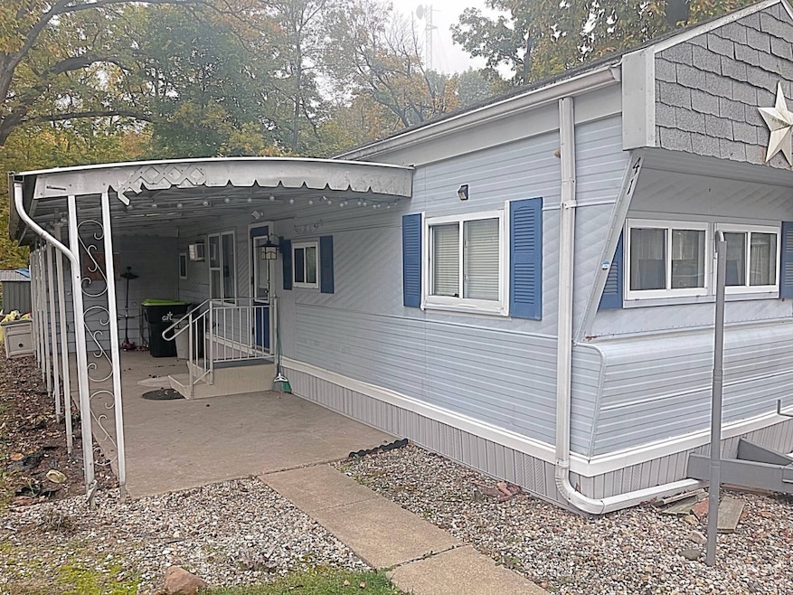 212 Anker Ln unit 41, Germantown Hills, IL 61548 - photo 1