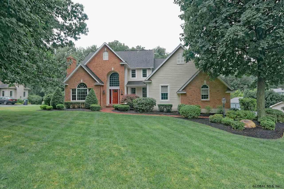 5 Hunts End Ln, Albany, NY 12211 - photo 1