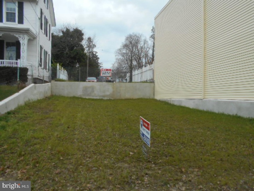 12 Hanover St, Pemberton, NJ 08068 - photo 1