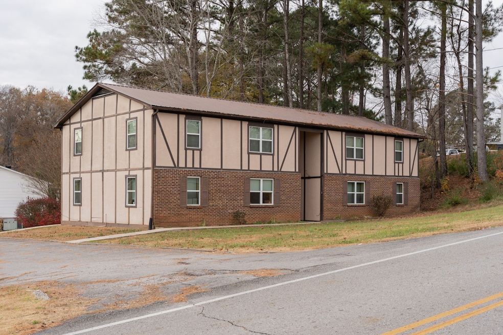 304 Chambers St, McMinnville, TN 37110 - photo 1