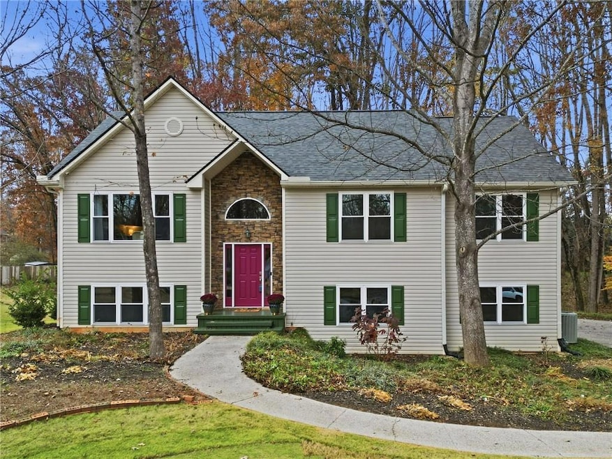 5475 Harris Creek Dr, Cumming, GA 30040 - photo 1