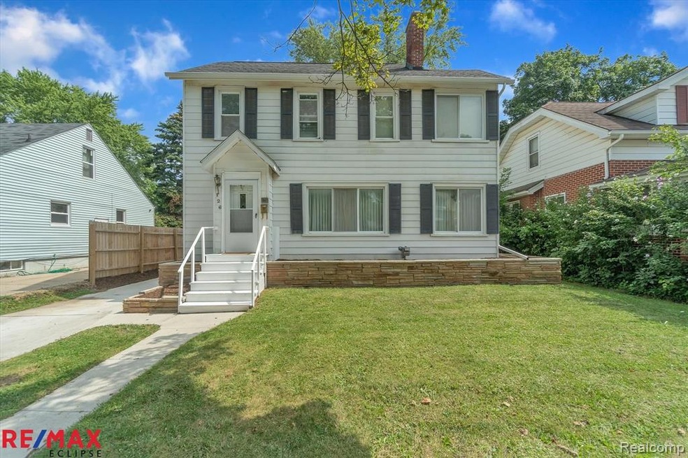 45-126-Mark-Ave-Windowstill-Real-Estate-Photograph