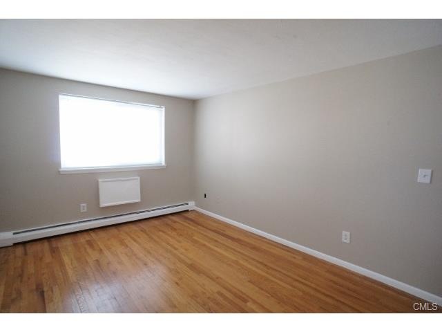 4 van Zant St unit A7, Norwalk, CT 06855 - photo 1