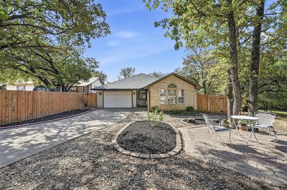 240 Cotton Dr, Mansfield, TX 76063 - photo 1