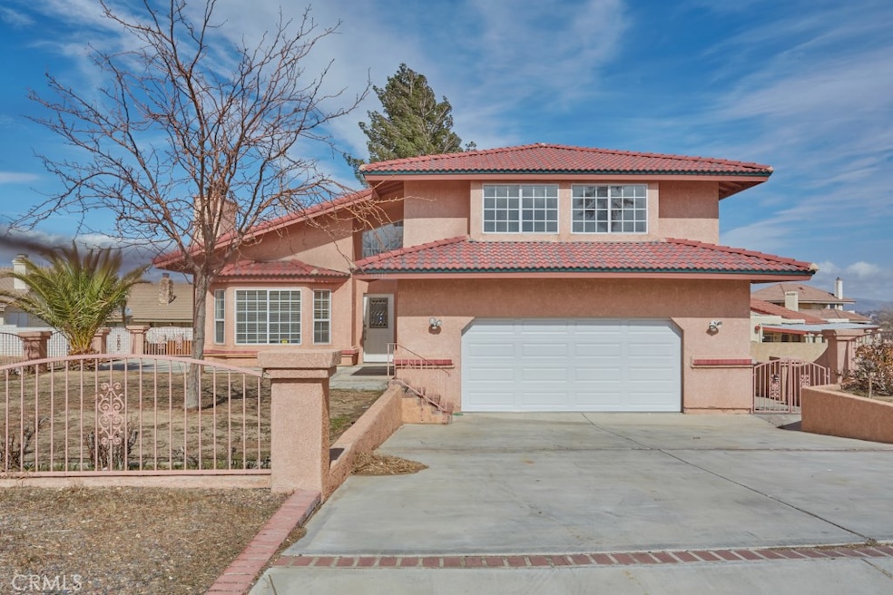 12517 Fairway Rd, Victorville, CA 92395 - photo 1